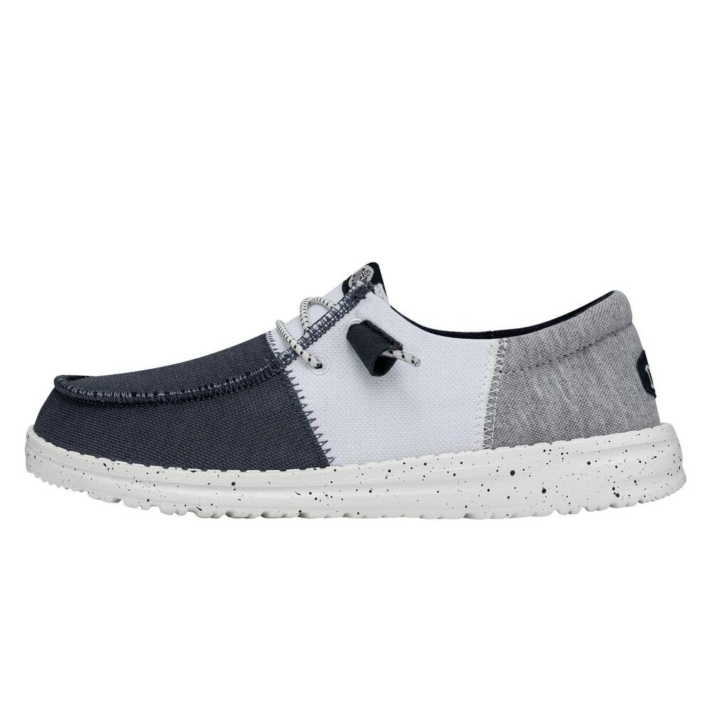 HEYDUDE WOMEN'S WENDY TRI VARSITY SLIP ON LOAFER, NAVY SIZE 5 | COLORBLOCK